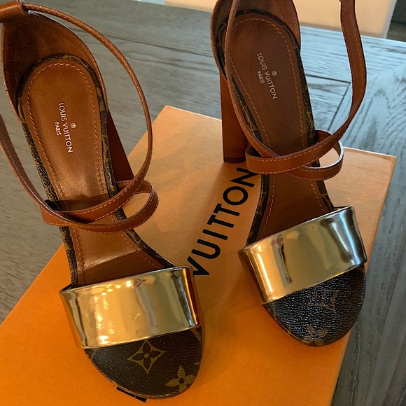 Louis Vuitton Shoes - Louis Vuitton Sandals 10cm *authentic* 37.5